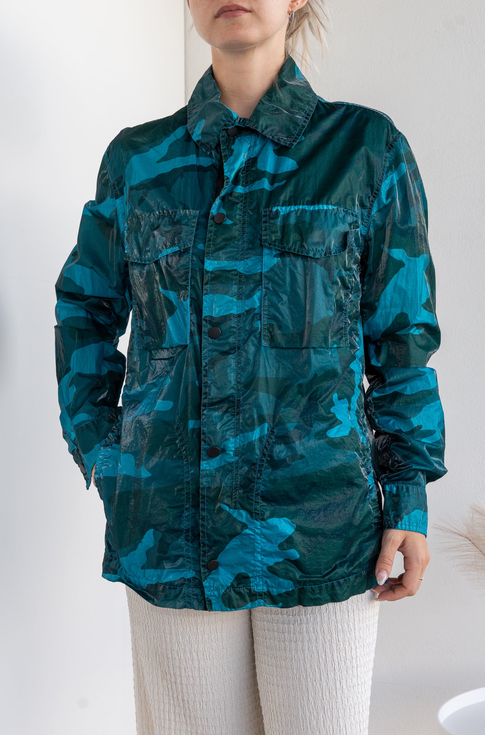 Anti-drop jacket