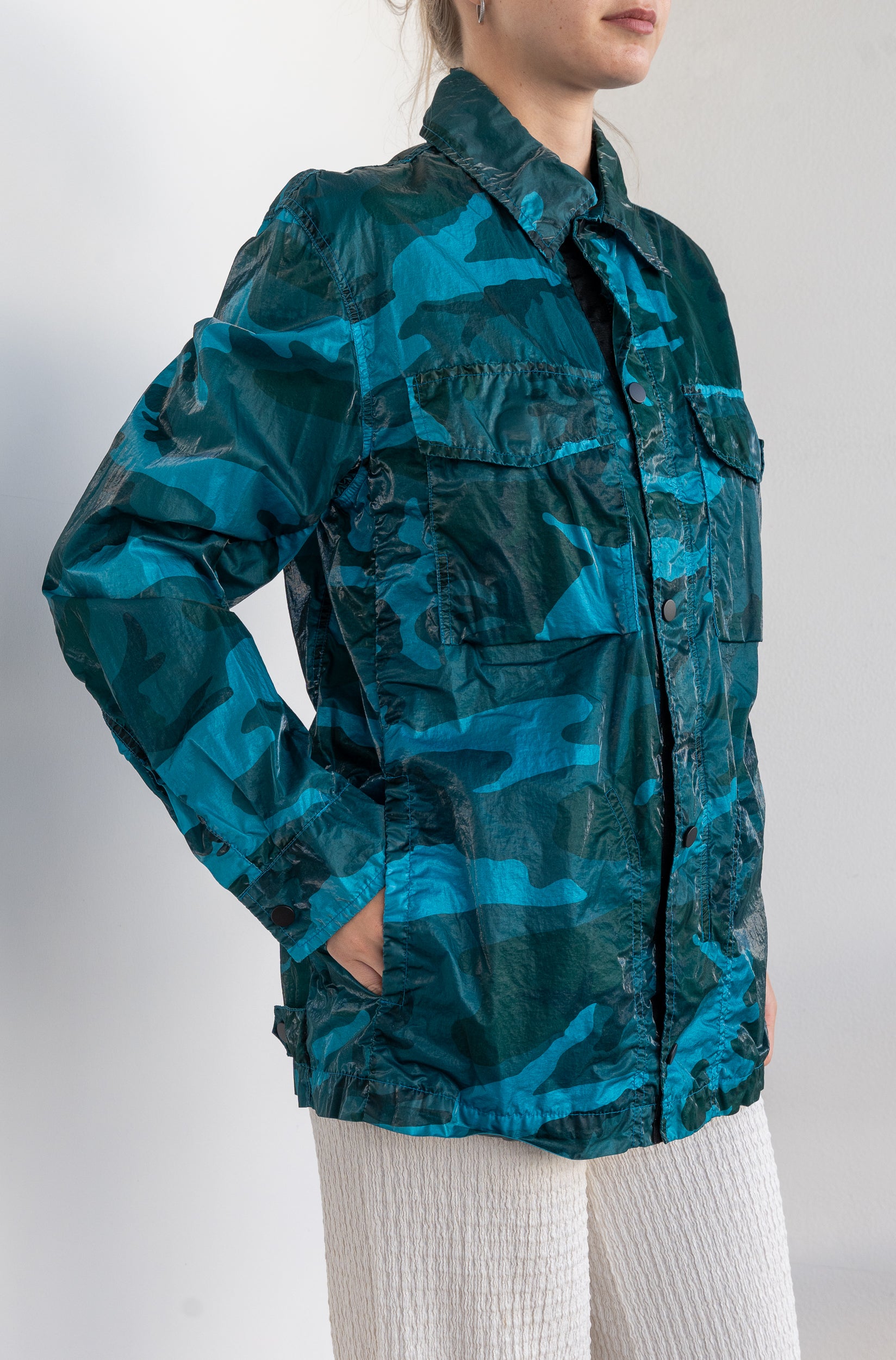Anti-drop jacket