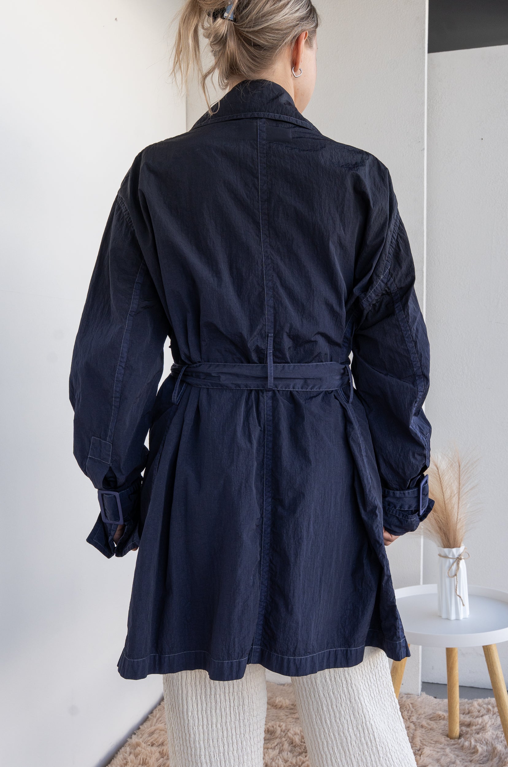 Shaded trench coat