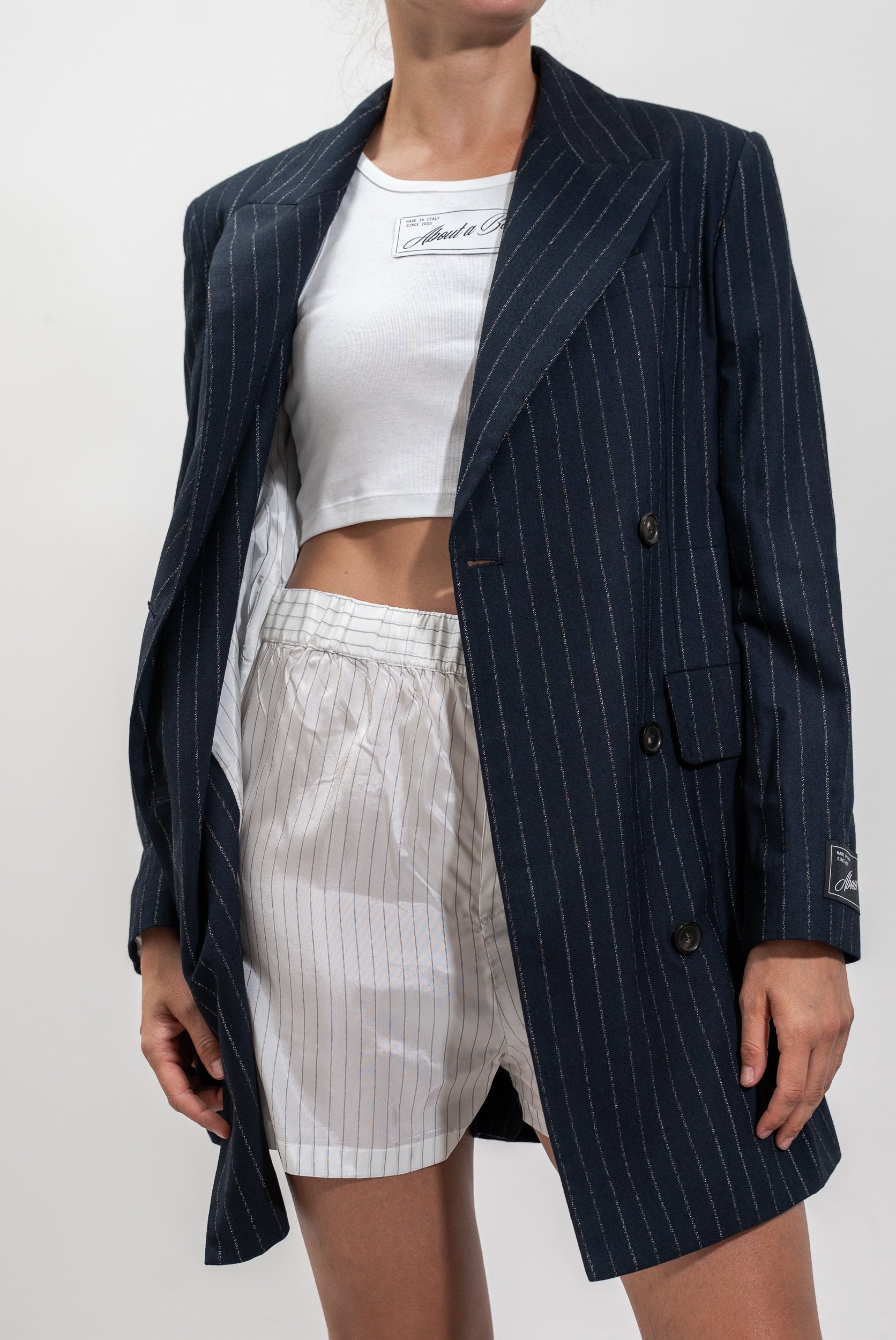Alvaro suit