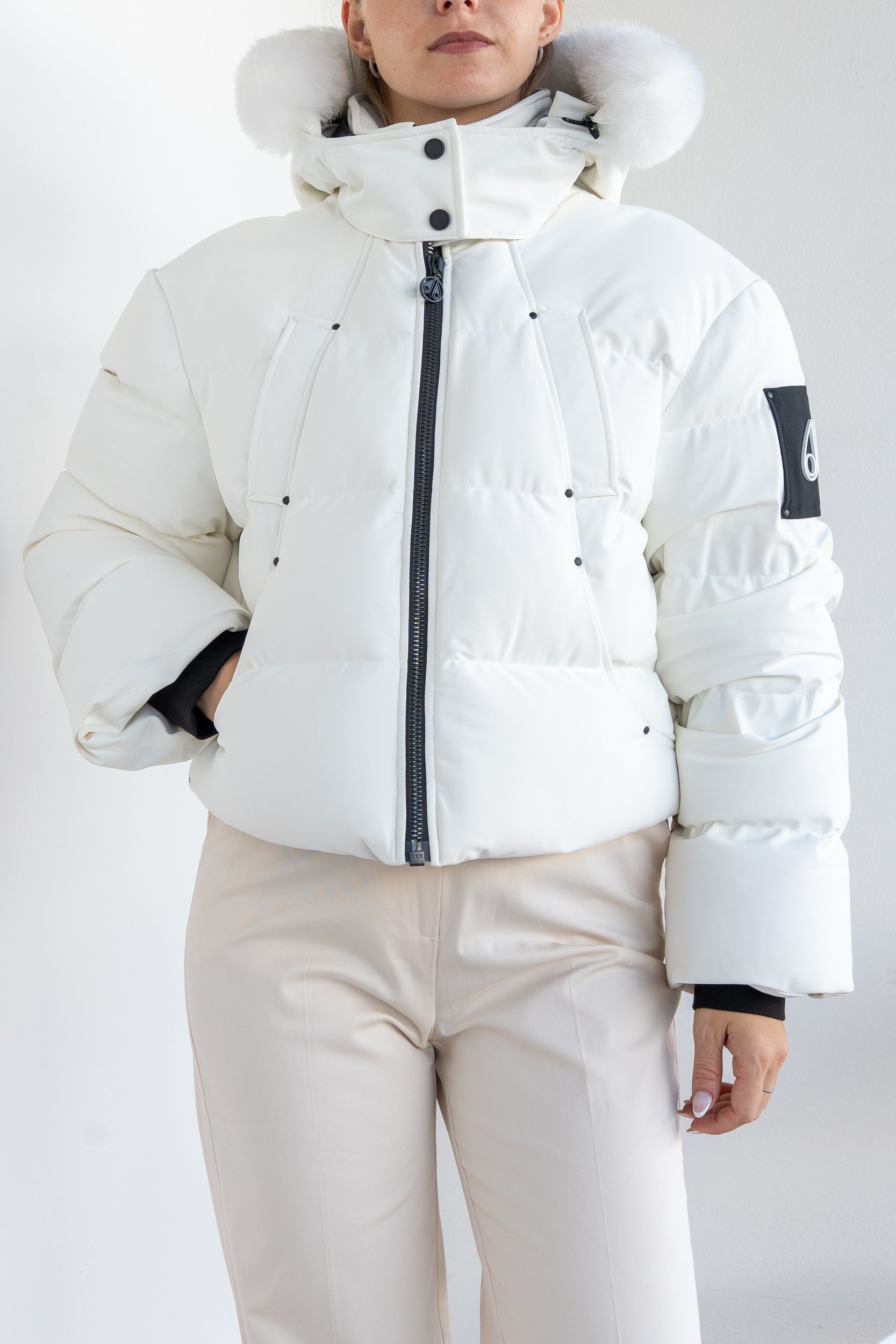Short down jacket