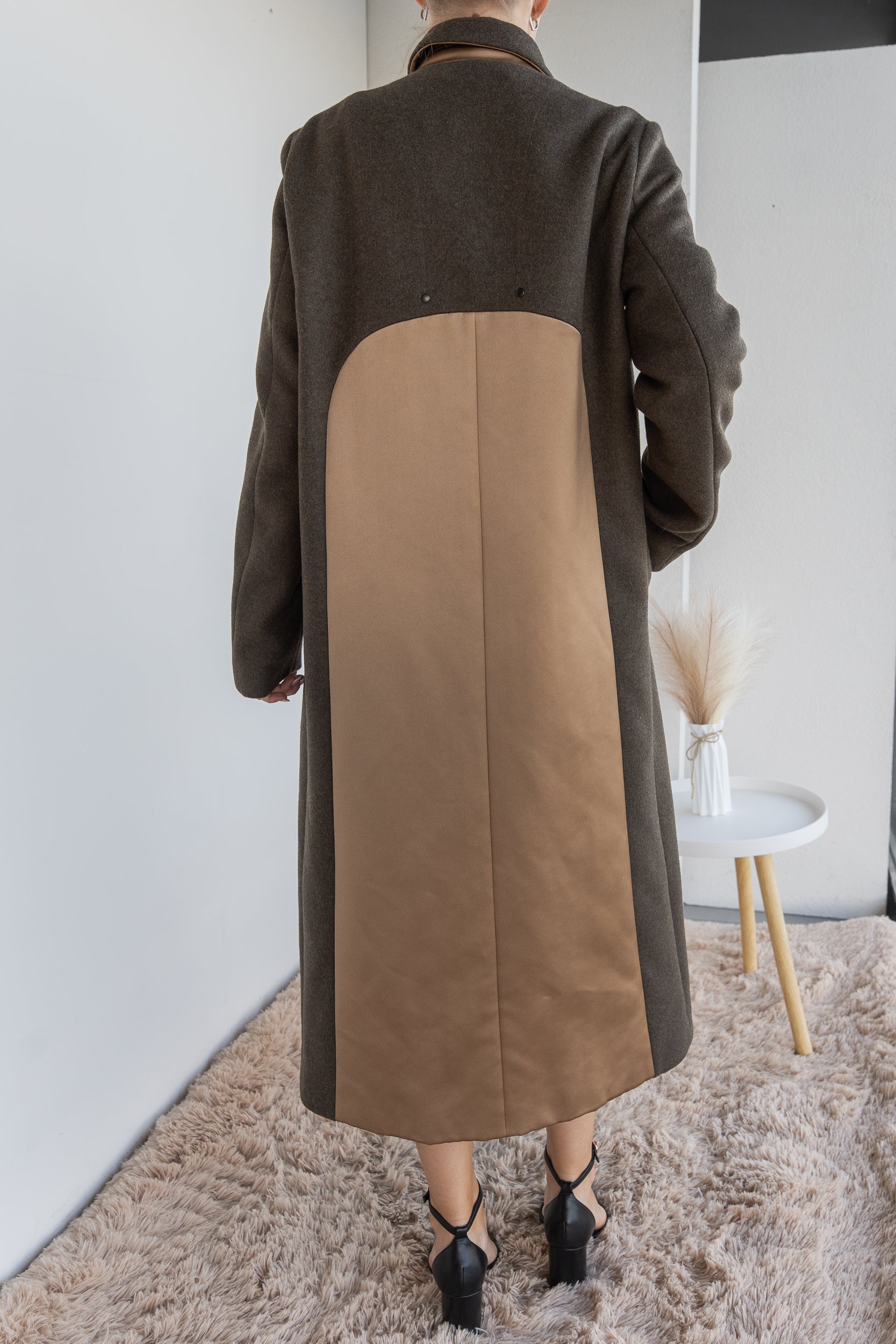 Oversized duchesse coat