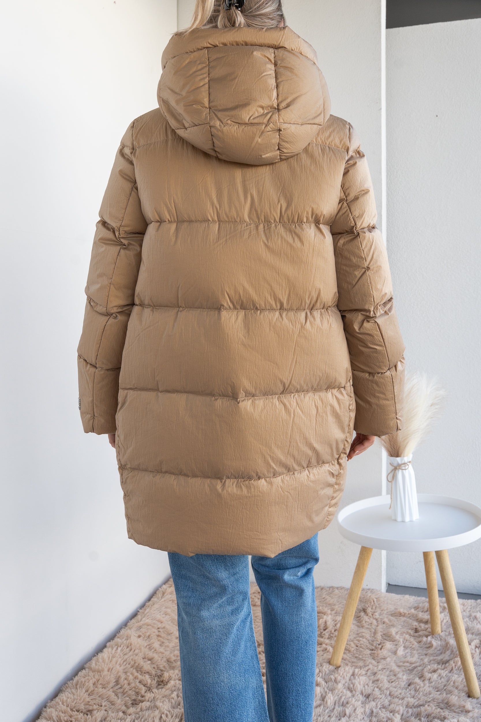 Nacre down jacket