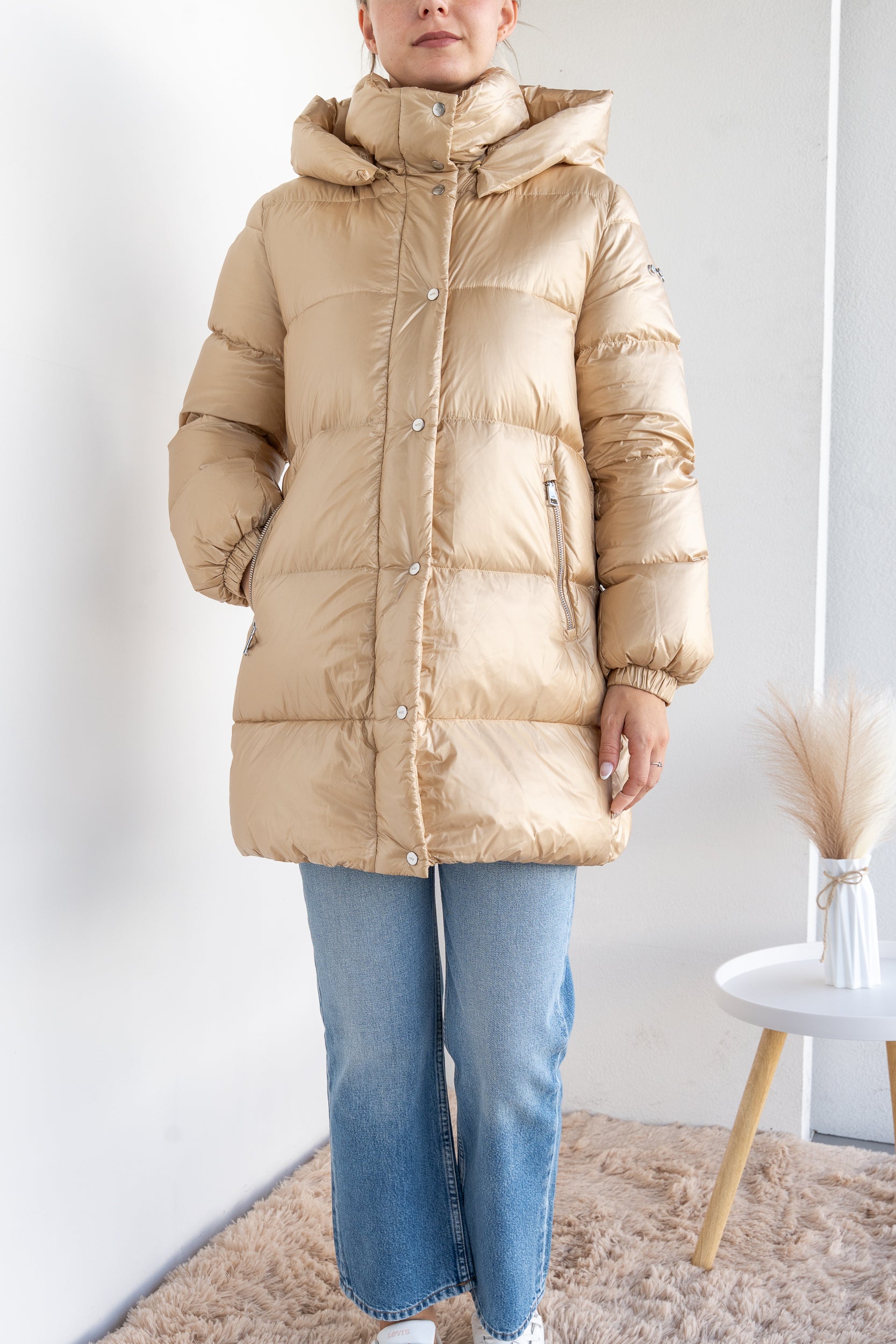Midi down jacket