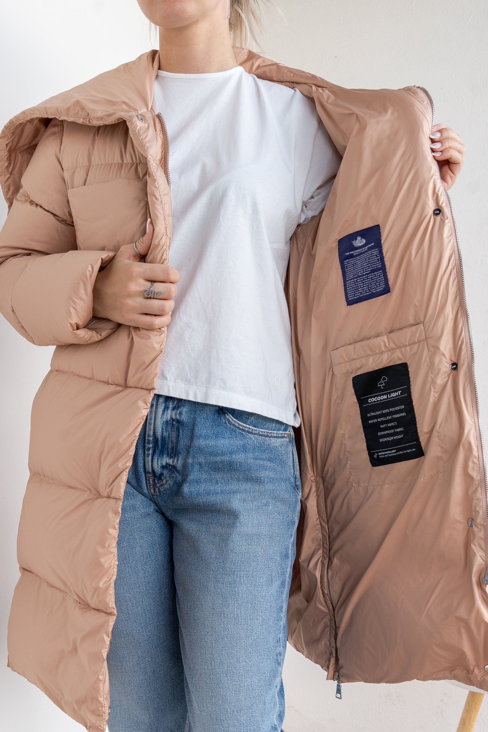 Skin down jacket with pocket