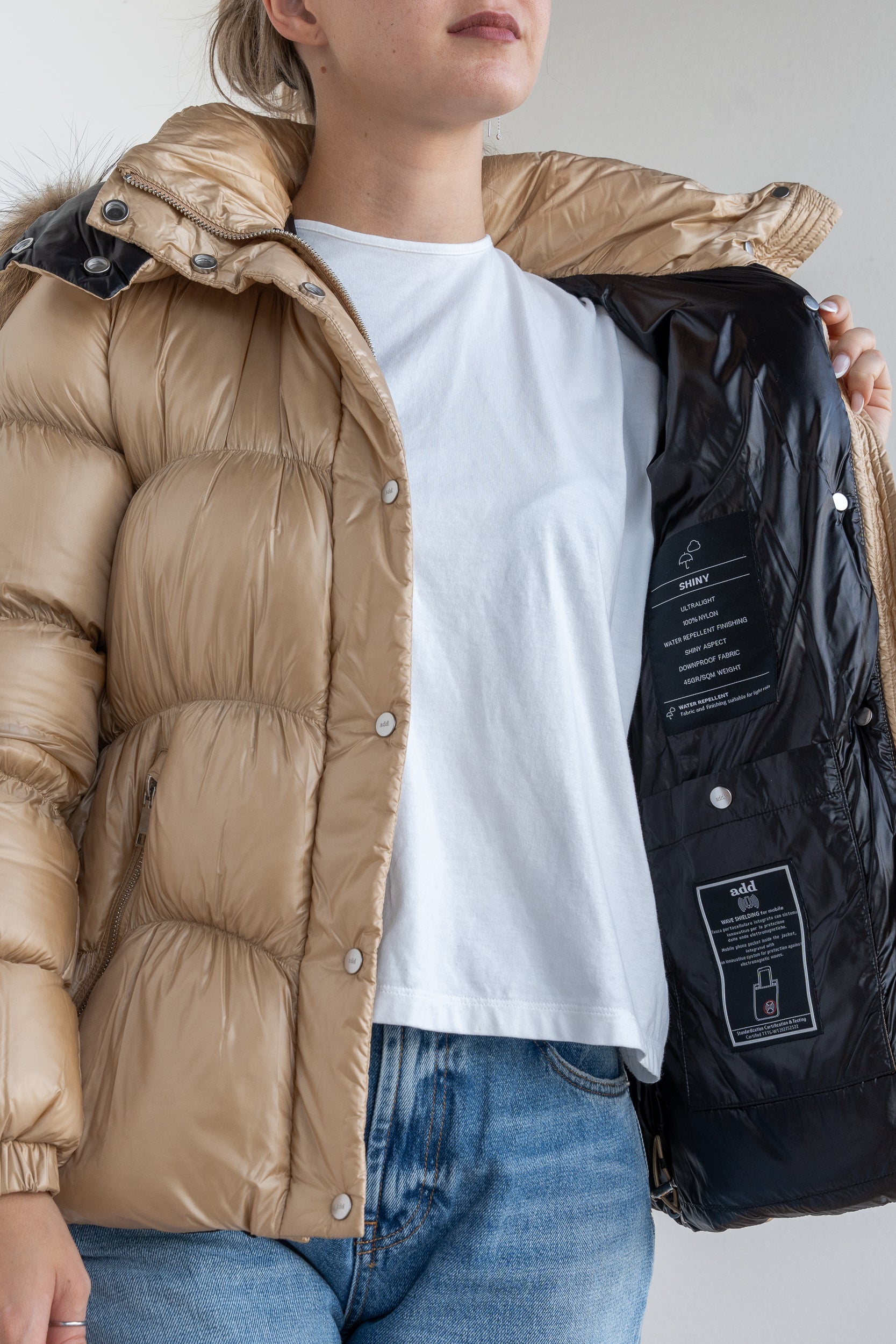 Short down jacket with fur