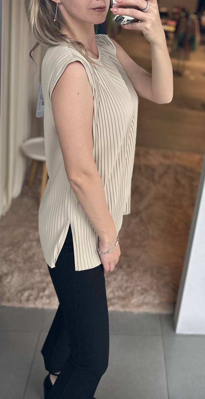 Плиссированная блузка